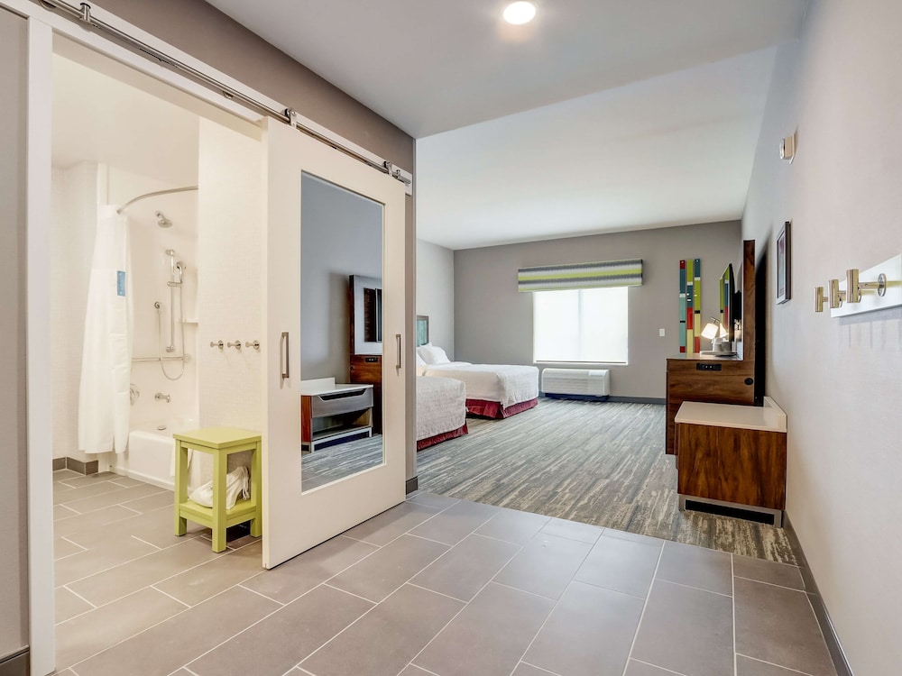 Hampton Inn and Suites by Hilton Cincinnati Midtown Rookwood - photo 25