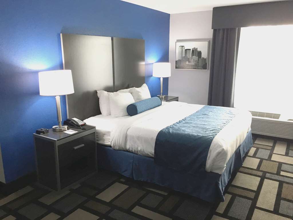 Best Western Plus Birmingham Inn & Suites - photo 12