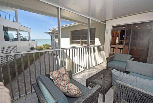 Sea Crest 6 — Englewood
