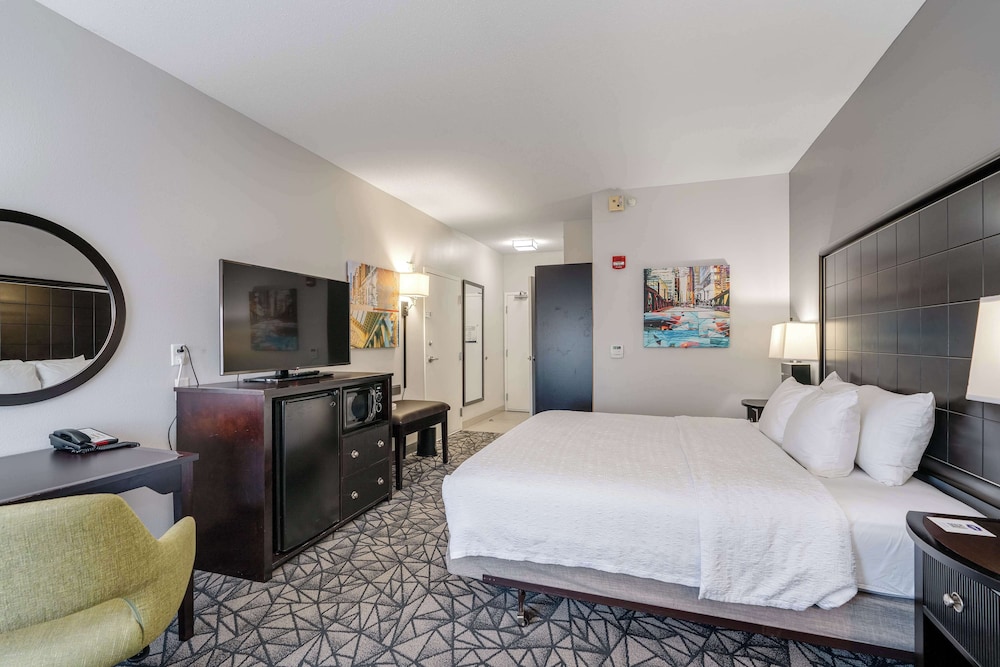 Hampton Inn Bloomington West - photo 15