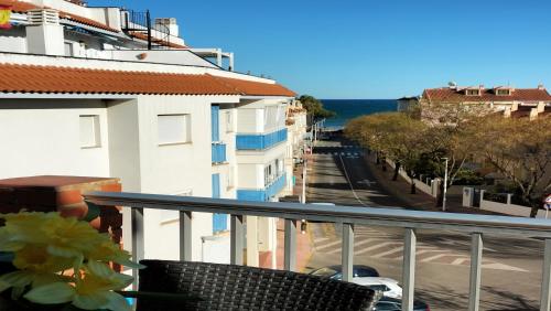 ApartiaBeach Apartamentos — 4-Star Luxury Hotel in Alcoceber, Spain