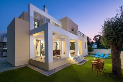 Euphoria Villa up to 5 — 4-Star Luxury Hotel in Ialysos, Greece