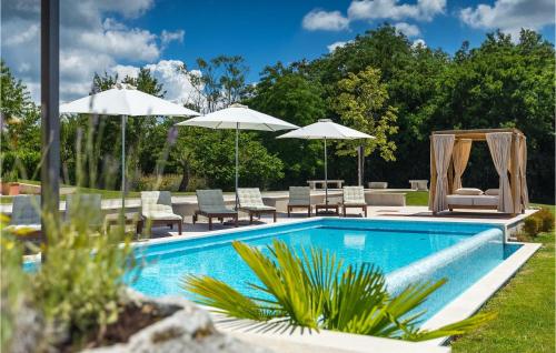Villa Villag — 4-Star Luxury Hotel in Tinjan, Croatia