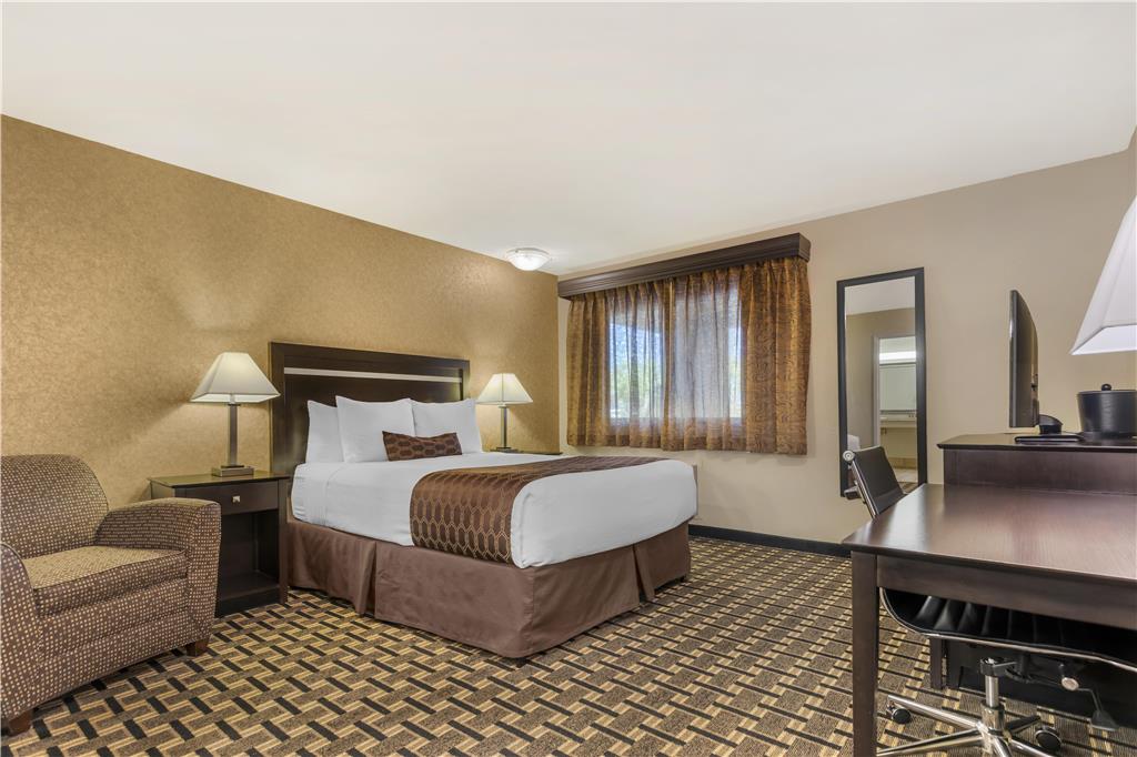 Best Western Plus Pleasanton Inn - photo 22