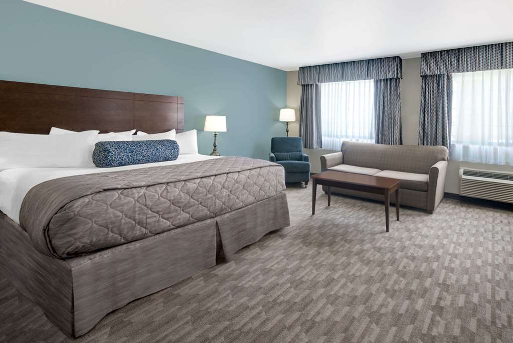 Baymont by Wyndham Minot - photo 15