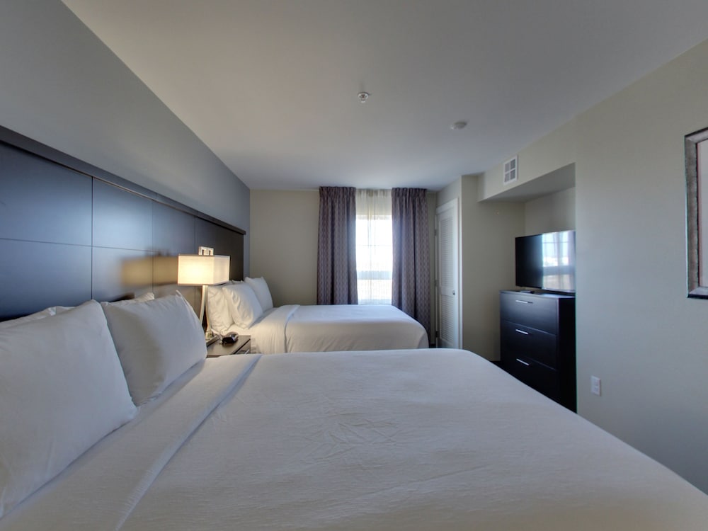 Staybridge Suites Madison Fitchburg - photo 35