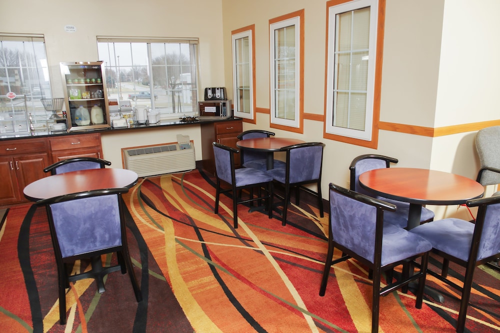 Dutch Inn and Suites - photo 22
