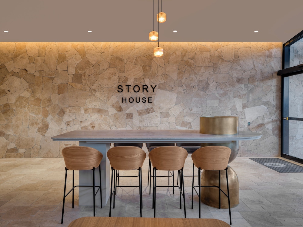 Rambla @ Story House — Kangaroo Point — photo 3