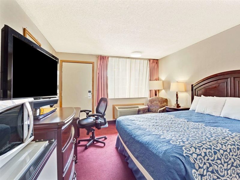 FairBridge Inn Express Tukwila - photo 9