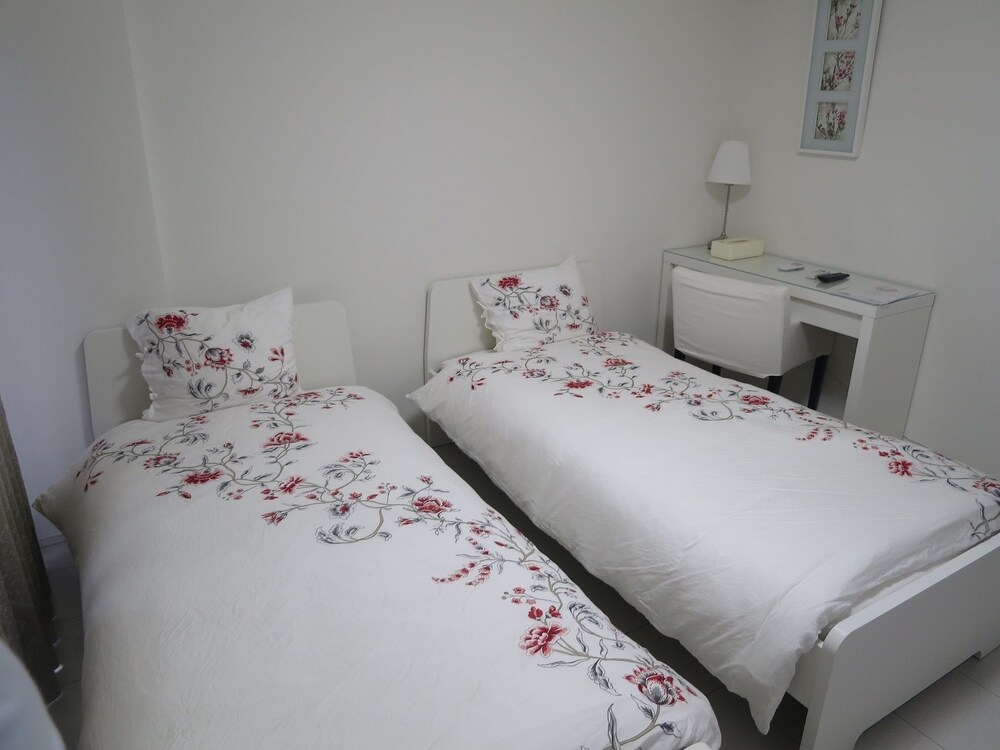 C'est Joli Ikegami - last minute hotel in Tokyo