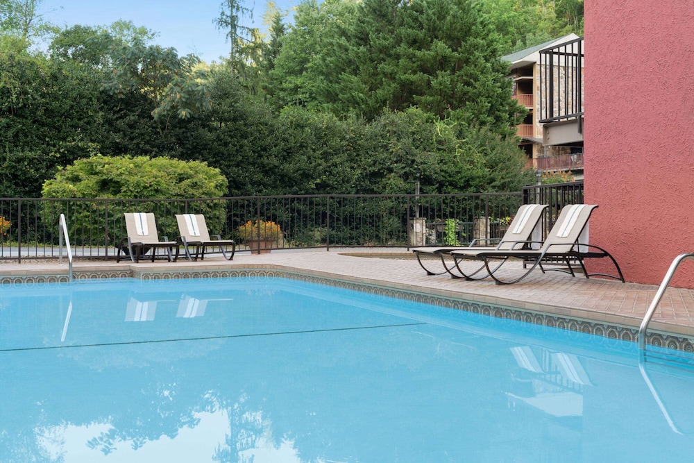 Gatlinburg River Inn - photo 28