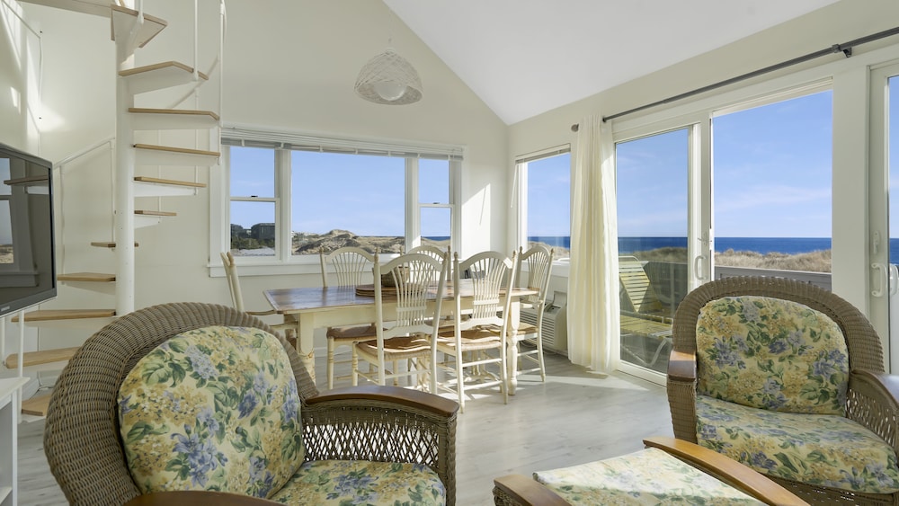 Windward Shores Ocean Resort - photo 12