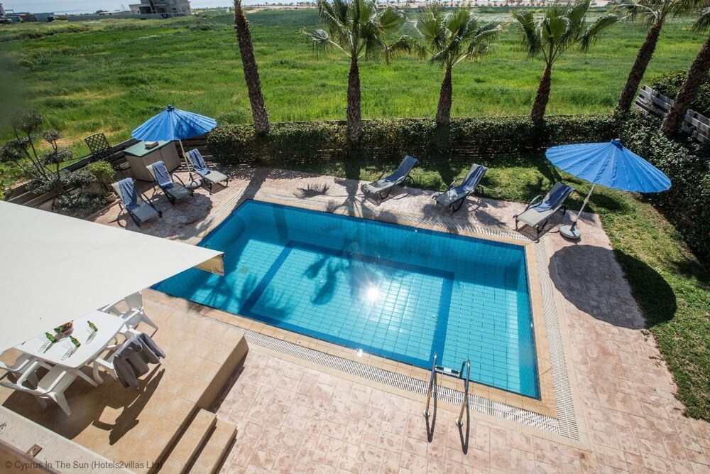 Cyprus Sunny Villas Gold