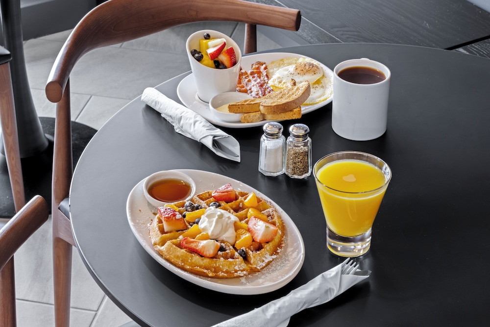 EVEN Hotel Portland Beaverton by IHG - photo 37