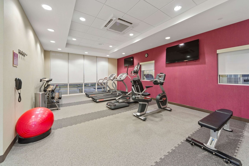 Home2 Suites by Hilton Newark Airport - photo 14