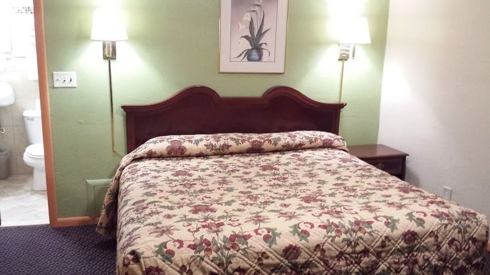 Happy Journey Motel - photo 10