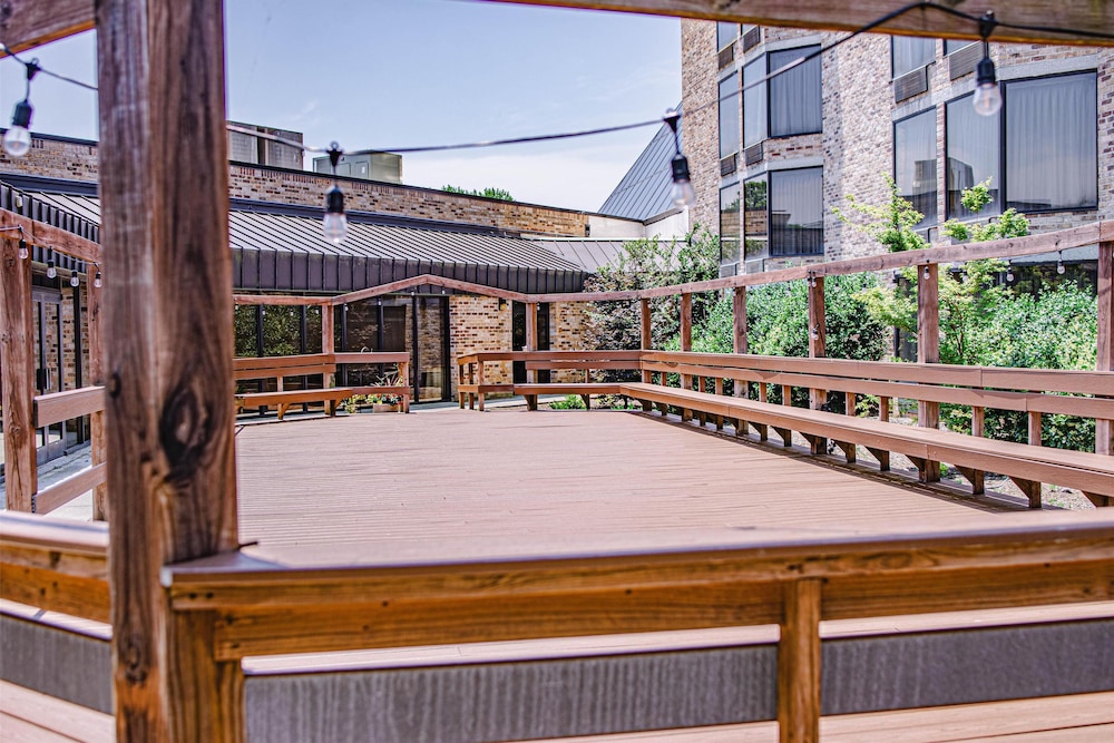 DoubleTree by Hilton Hotel Oak Ridge Knoxville - photo 39