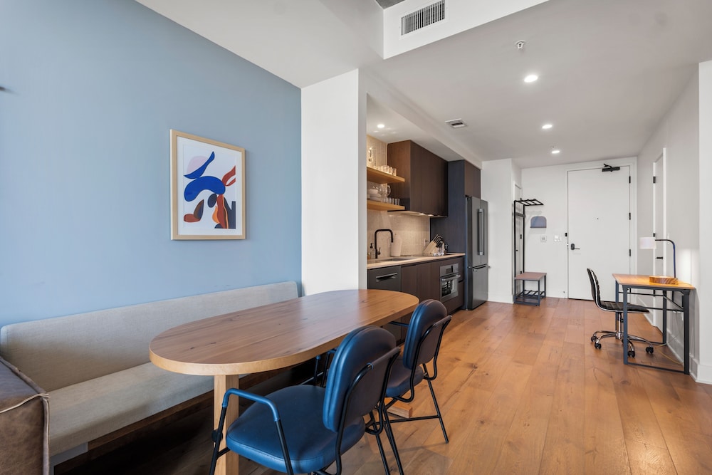 Austin Condo Hotel - photo 257