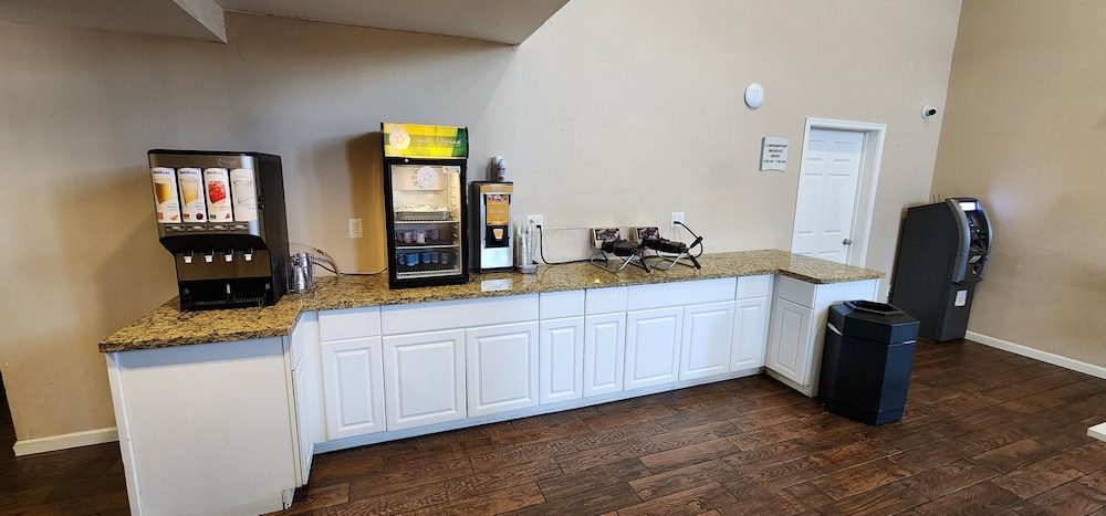 Econo lodge Flagstaff East I 40 - photo 27