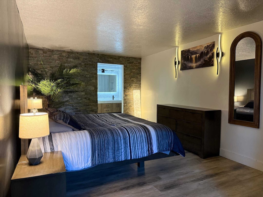 Taos Valley Lodge - photo 26