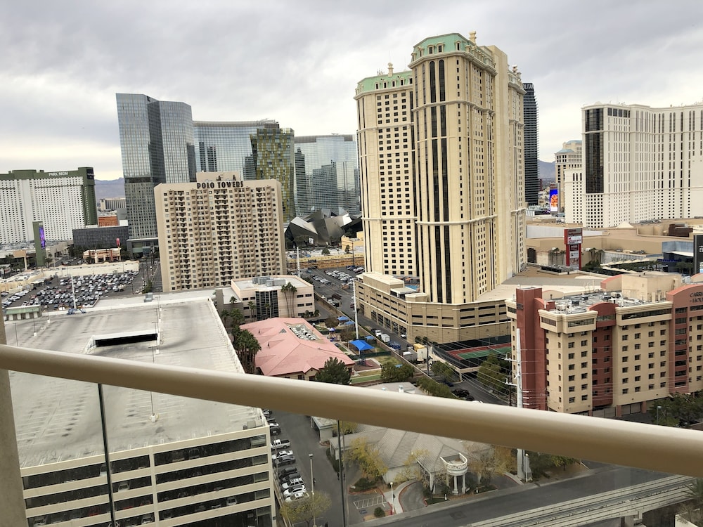 True 1BR Strip View at MGM Signature - photo 27