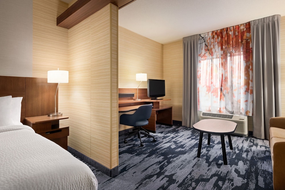 Fairfield Inn & Suites Hershey Chocolate Avenue - photo 16