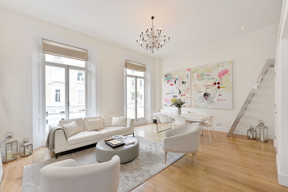 The Stunning Chelsea Gem CCBE — 4-Star Luxury Hotel in London, United Kingdom