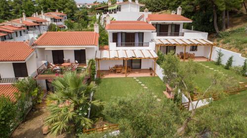 Villa Katerina — 4-Star Luxury Hotel in Kassandreia, Greece