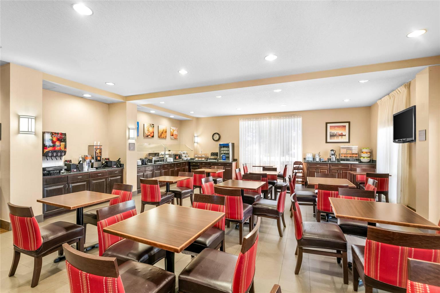 Comfort Suites Orlando Airport - photo 27