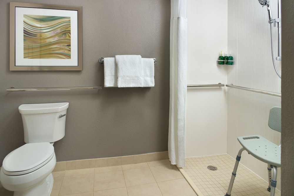 Courtyard by Marriott Nashville Airport - photo 13