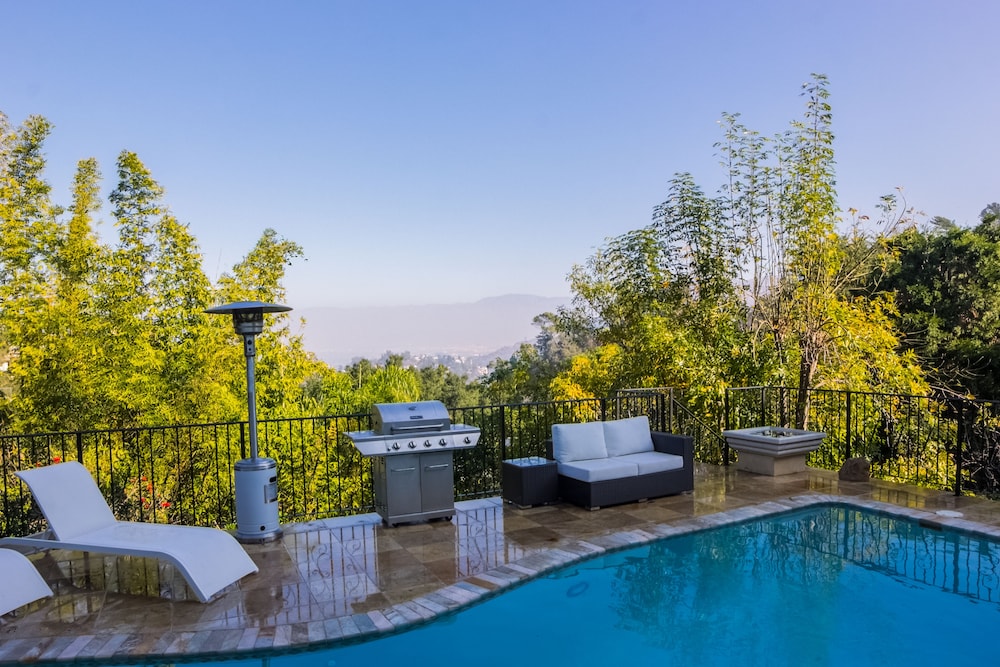 Breathtaking SpanishVilla HollywoodHills - photo 5