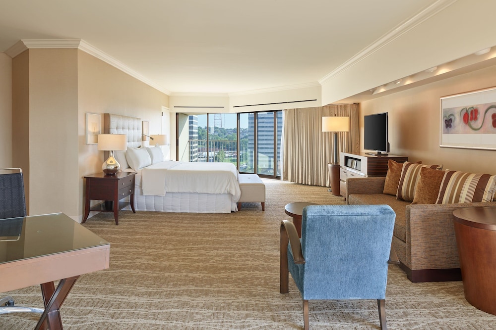 The Westin Kansas City at Crown Center - photo 14