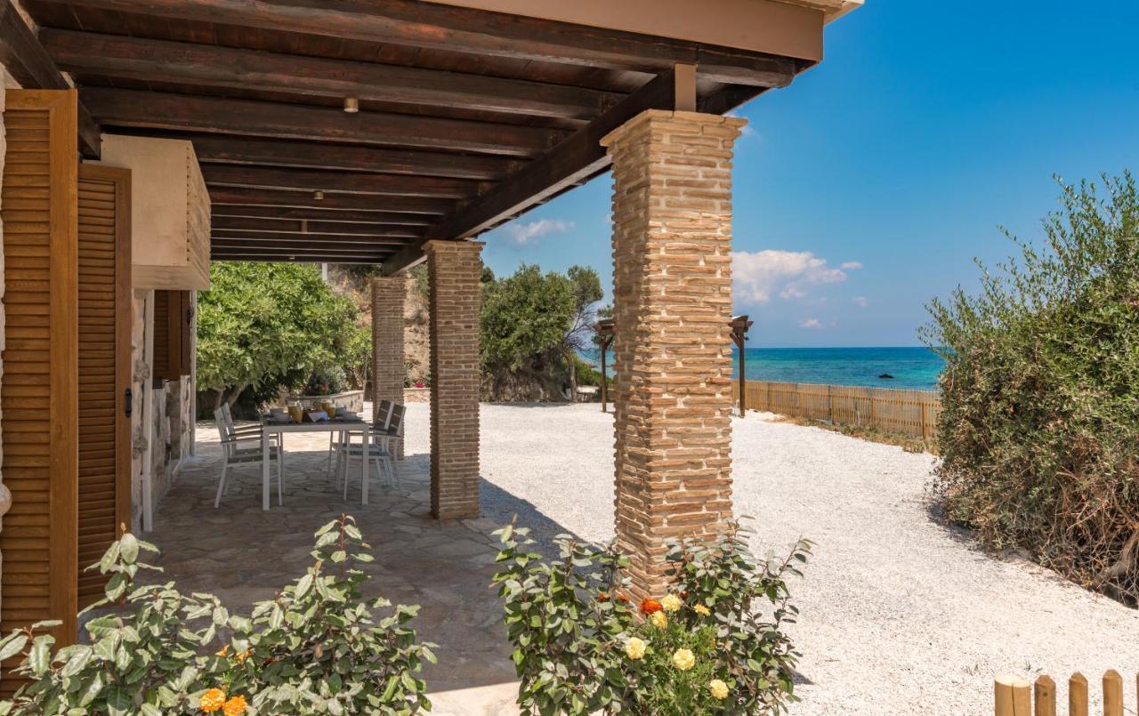Villa Julia — 4-Star Luxury Hotel in Sikyon, Greece