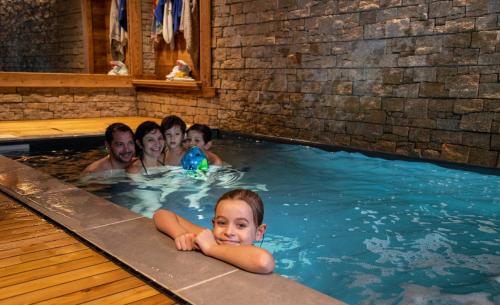 Gite 5 Piscine Interieure Sauna A 20 Mins Des Pistes De Ski A 300 M D Un Lac — Saulxures Sur Moselotte