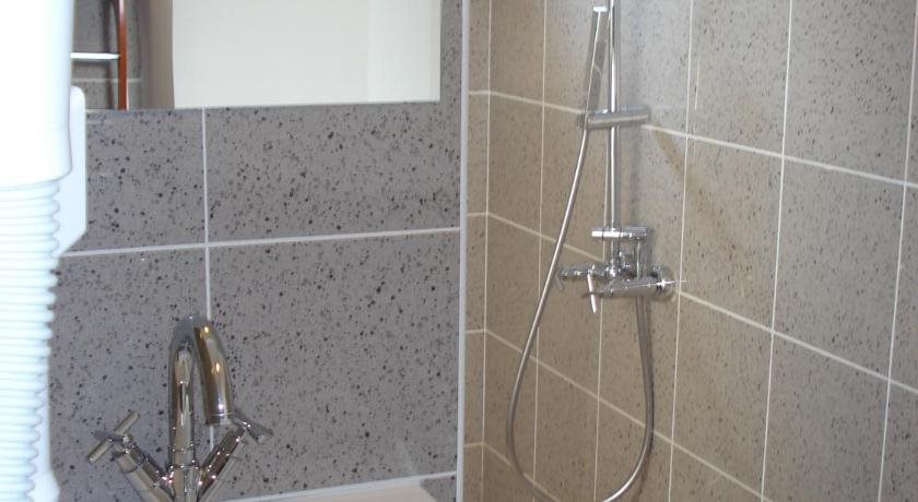 La Tour Des Lys - carbon neutral hotel in Maubeuge