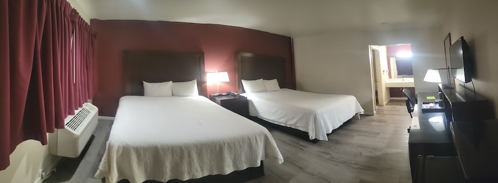 Mission Inn and Suites - photo 8