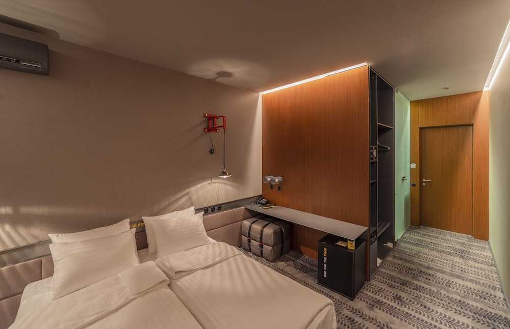 Design Hotel Road - last minute hotel in Kyiv