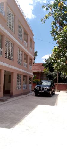 Safari Resorts
