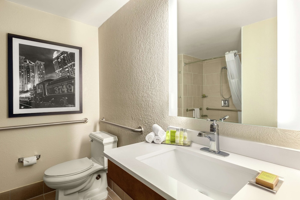 DoubleTree by Hilton Hotel Orlando Downtown - photo 56