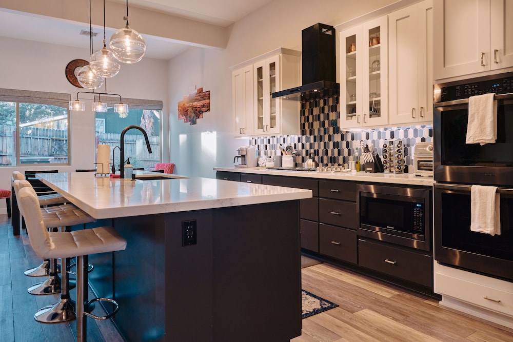 New Build in Heart of Sedona - photo 16