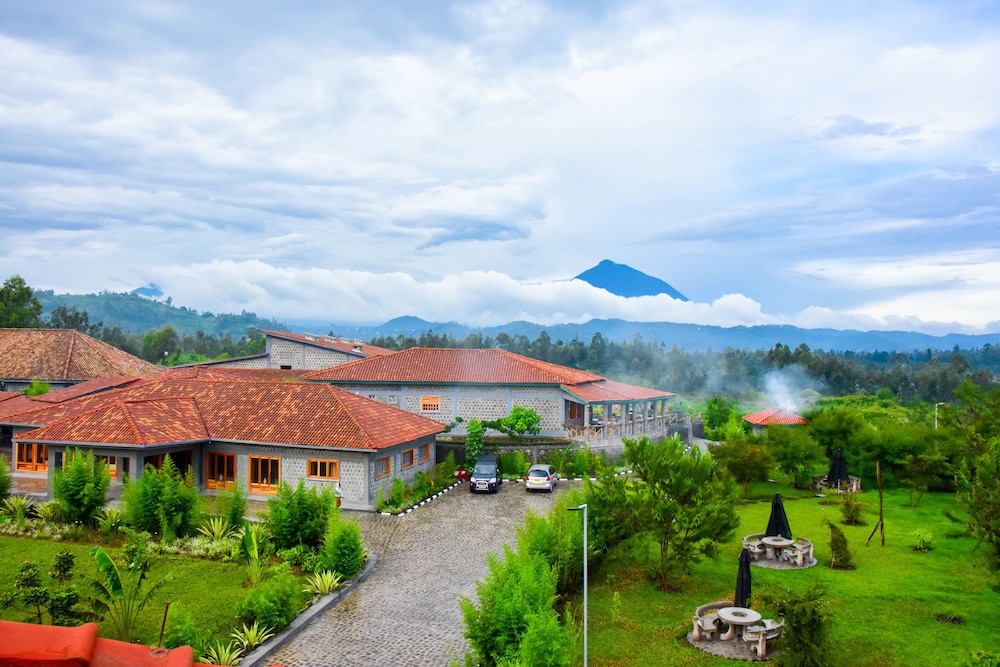 Classic Lodge — 4-Star Luxury Hotel in Musanze, Rwanda