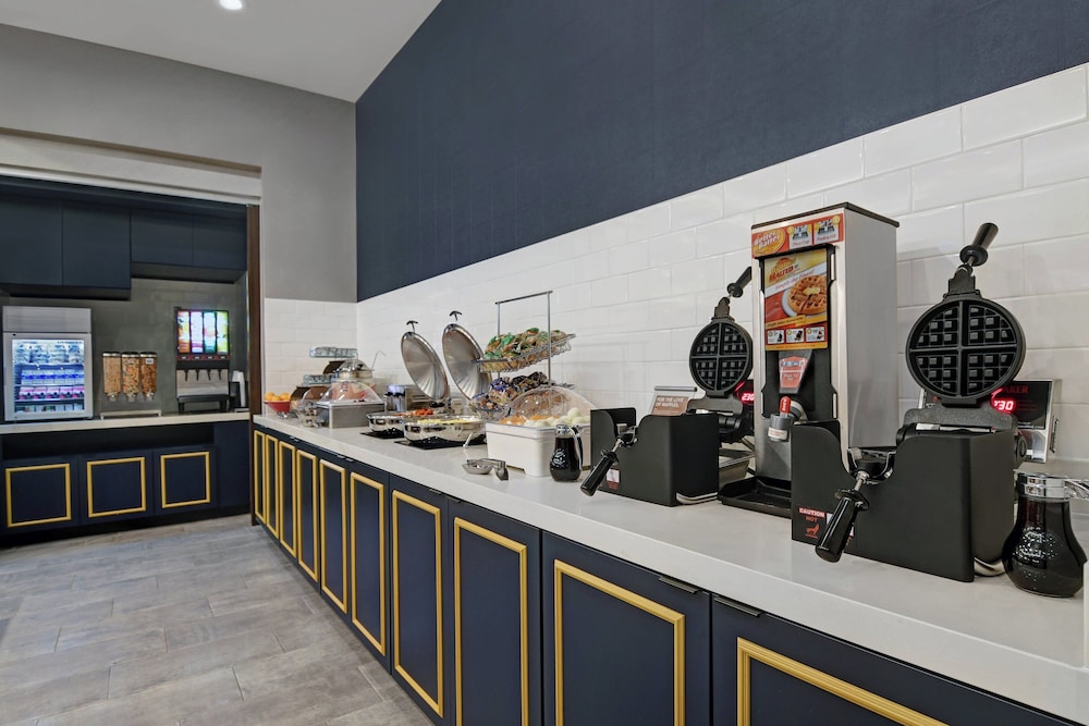 TownePlace Suites by Marriott Cincinnati Downtown - photo 35