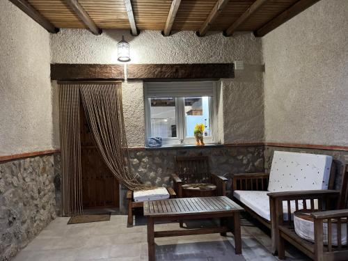 Dolmen - last minute hotel in Serradilla Del Arroyo