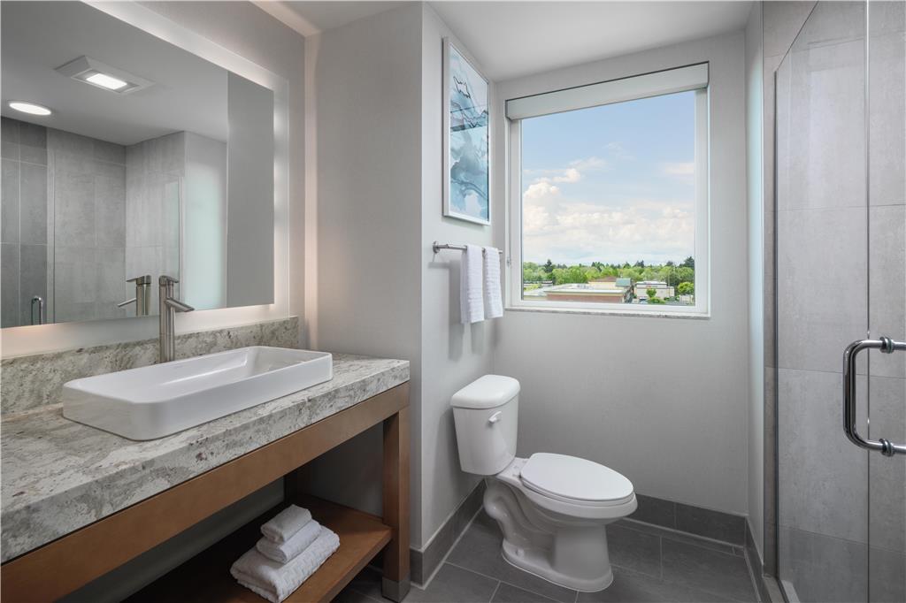 Best Western Premier Hotel at Fisher's Landing - photo 63