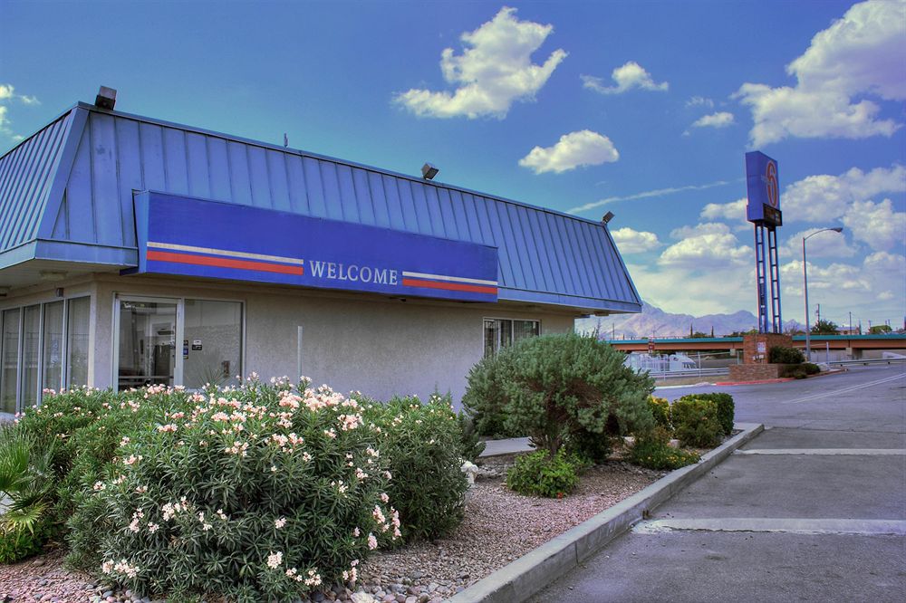 Motel 6 El Paso Central - photo 32