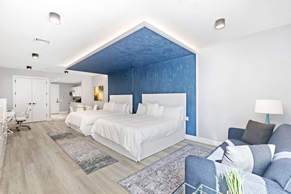 Global Luxury Suites at The Arches - photo 68