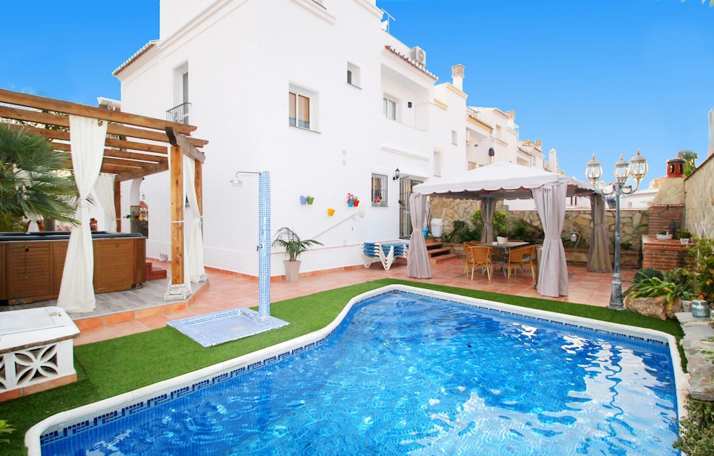 Villa Maite with Pool and Hot Tub SpainSunRentals 1057 — 4-Star Luxury Hotel in Nerja, Spain