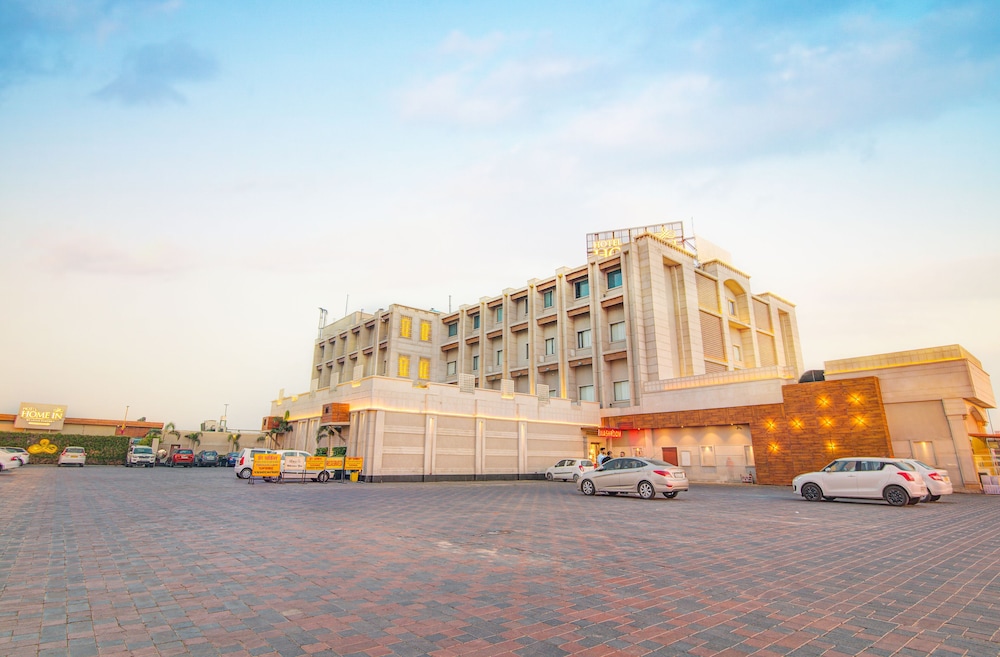 Hotel Home In By Amrik Sukhdev — 4-Star Luxury Hotel in Sonipat, India