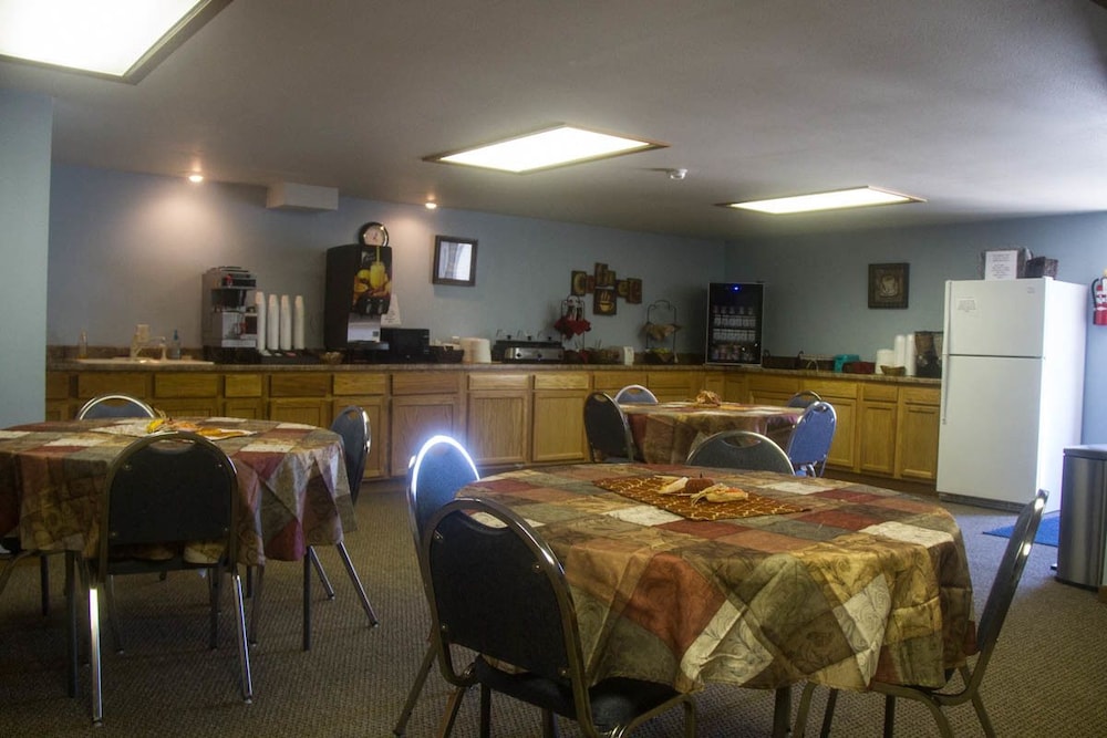 Cottonwood Inn - photo 21