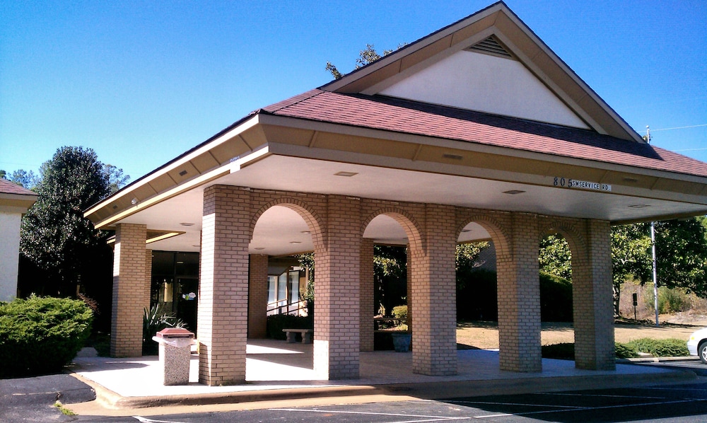 Clarion Inn Southern Pines Pinehurst - photo 32
